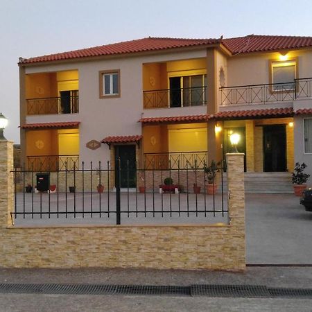Avantis Apartments Perivolia  Bagian luar foto
